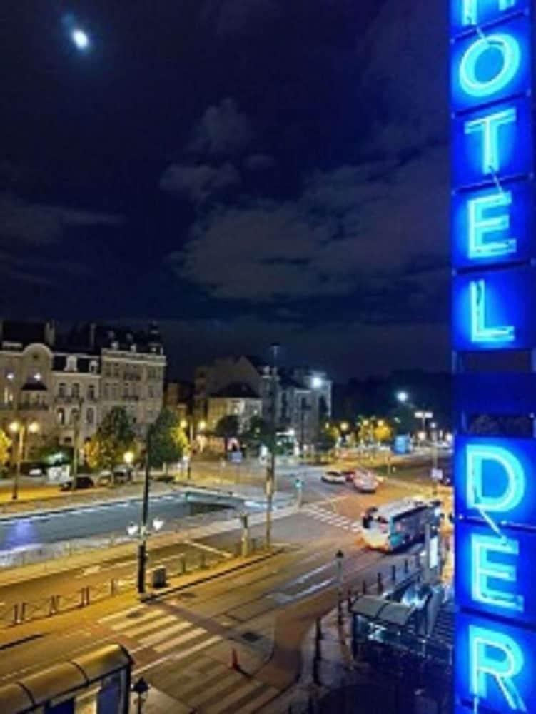 โรงแรมดาร์บี้ Woluwe-Saint-Lambert ภายนอก รูปภาพ